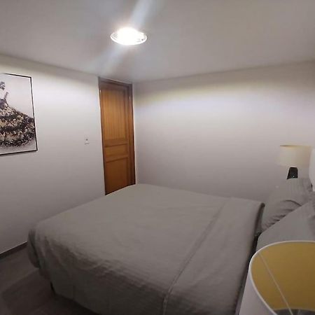 Apartament Hebergement Senlis Senlis  Zewnętrze zdjęcie